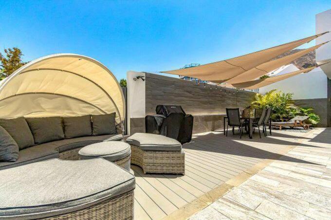 لوس كريستيانوس Luxury Villa Tropical Private Heated Pool المظهر الخارجي الصورة